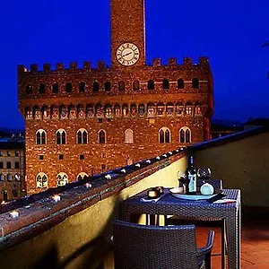Relais Piazza Signoria Aparthotel